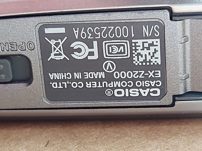 Casio Exilim Digital Camera, Model EX-Z2000, plus Battery charger, No Battery or Memory card, 14.1 Megapixels, in excellent cosmetic condition