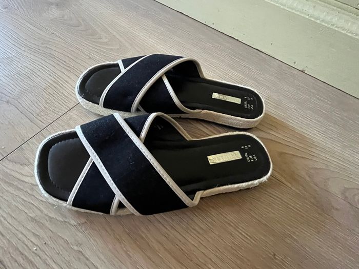 2 New Pairs Slides