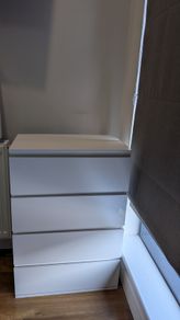 Chest of drawers