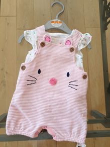 Dunnes stores baby outfit size 0-3 months