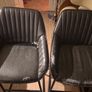 4 bar stools Image 2