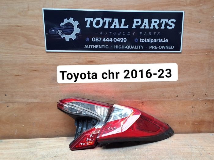 Toyota chr 2016-23 right taillights