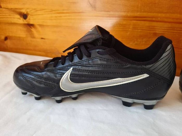 2010 nike premier II fg boots Size 6 eu 40 black leather in excellent condition