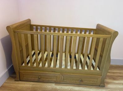 Cot bed