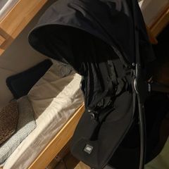 buggy with rain cover & foot muffins