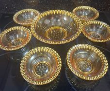 6 Dessert bowls and serving dish