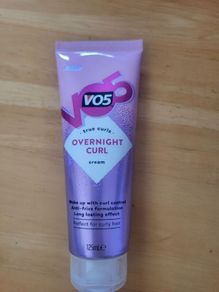V05 overnight curl