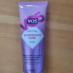 V05 overnight curl