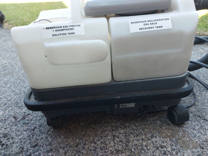 NILFISK AX 9 Carpet Cleaner, working great and in excellent condition