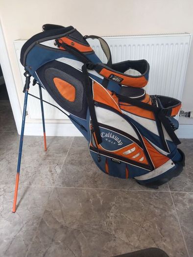 callaway golf bag with stand.