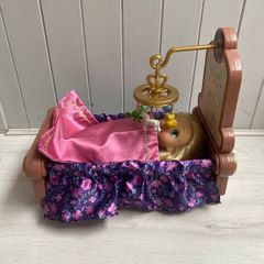 Disney Rapunzel Doll & Crib Set