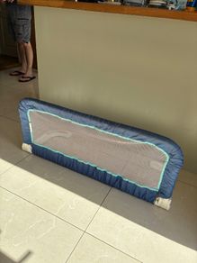 Toddler bed guard rail
