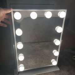 Hollywood vanity mirror