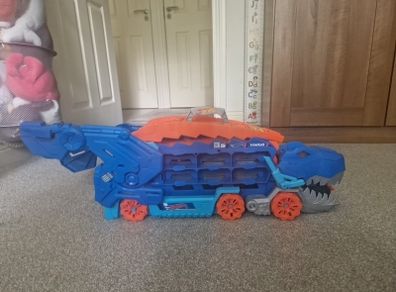 Hot Wheels T Rex Playset