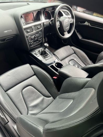 Breaking audi a5 8t caha llq ly7g s line 2009 2.0