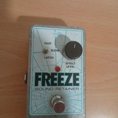 ElectroHarmonix Freeze Pedal