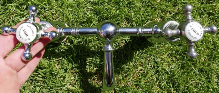Vintage Bath Filler Tap