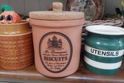 Fabulous Retro Vintage Large Mr. Brannams Celebrated Devon Terracotta Biscuit Holder with Cork Lid in Excellent Condition