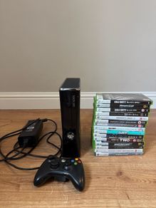 Xbox 360 games console 228GB hard drive with 15 games and 1 controller