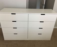 chest of drawers