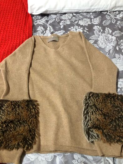 Ladies stunning cashmere jumper size M