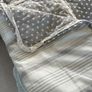 Single bedspread and 4 pillow cases Image 3