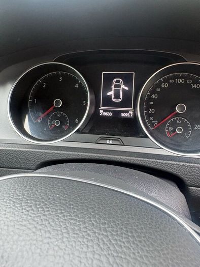 Volkswagen  Golf