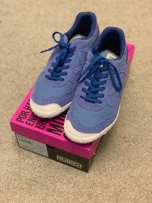 NEW Munich Runners Trainners in size 40 UK7