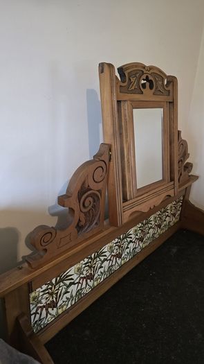 Victorian style wash stand