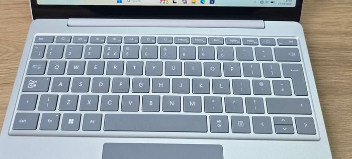 surface laptop go3