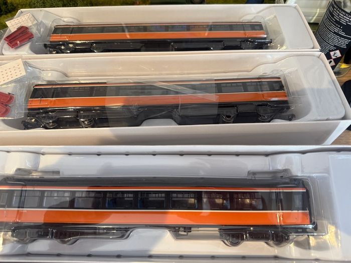 Cravens Coaches Murphy Models