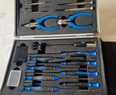 Powerfix 16 piece screwdriver & pliers set