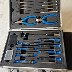 Powerfix 16 piece screwdriver & pliers set