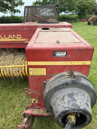 Square baler