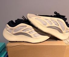 Adidas Yeezy 700v3 Azael
