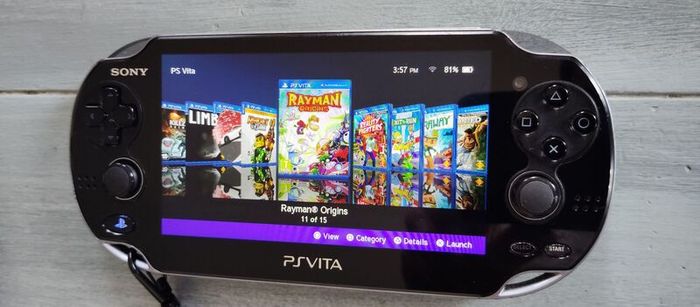 Psvita 1004 Oled Modded Henkaku 128gb Original Charger Excellent