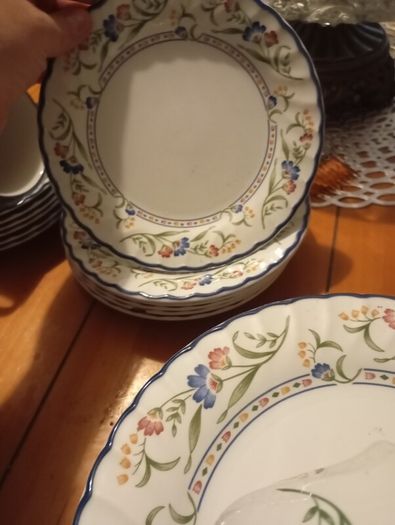 Vintage Strafford shire Hampton set