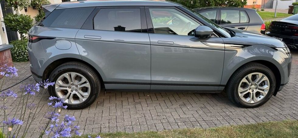 Range Rover Petrol Hybrid 300 PHEV