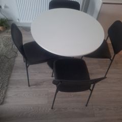Kitchen Table & 4 Chairs