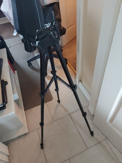 Camera Tripod with multiple extensions for increasing height and in excellent condition