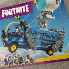 Lego Fortnite Battle Bus - BOXED NEW