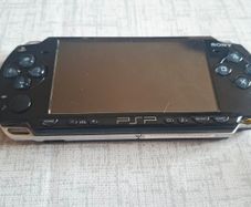 Modded PSP slim 2000 64GB with games