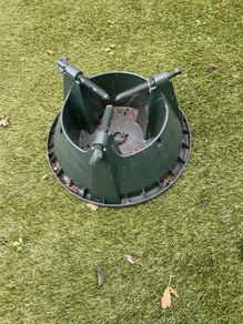 Free Chrismtas Tree Stand