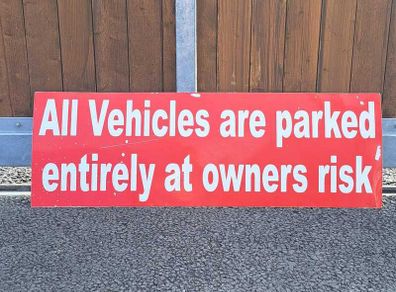 Car parl warning sign