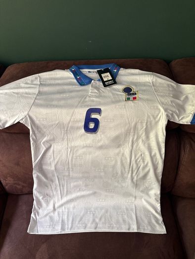 Franco Baresi signed Italy away jersey
