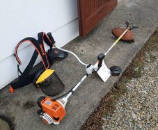 stihl brush cutter / strimmer