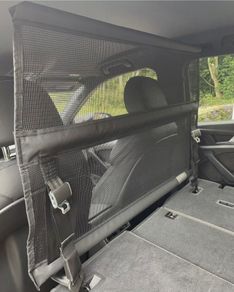 Genuine Audi Q5 dog guard
