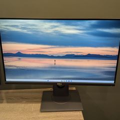 For spares or repair - Dell Ultrasharp U2715H IPS 27 inch monitor read description