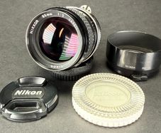 Nikon Ai-s Ais Nikkor 85mm f/2 Portrait MF Manual Lens