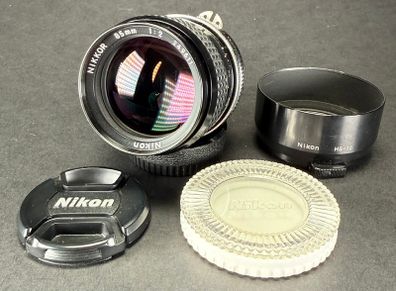 Nikon Ai-s Ais Nikkor 85mm f/2 Portrait MF Manual Lens